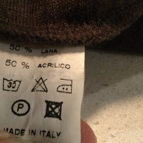 ,4 piece  knit wool blend (skirt, top, sweater and shawl - Picture 4 of 14